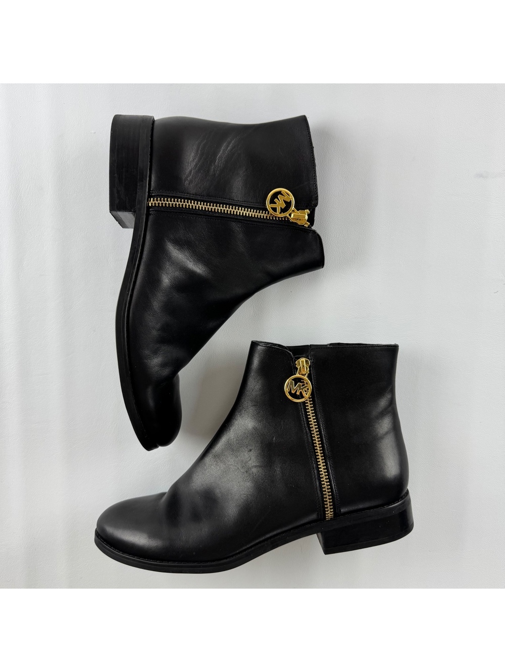 Michael Kors Women’s Black Zip Boots Size 9M